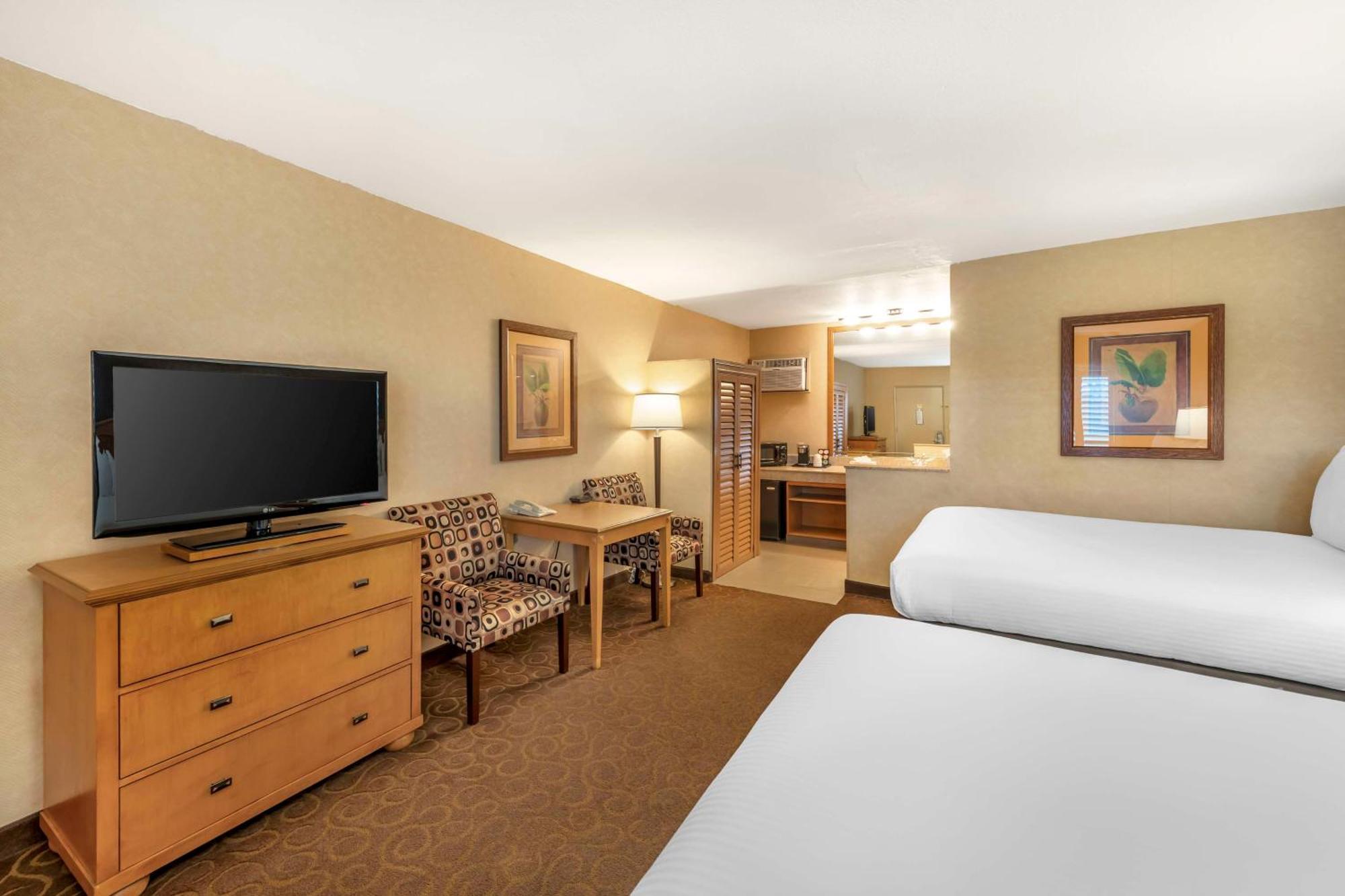 אנהיים Best Western Plus Pavilions מראה חיצוני תמונה
